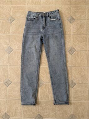 Katch Me Straight Leg Jeans